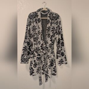 Floral Black and Gray Women's Robe
